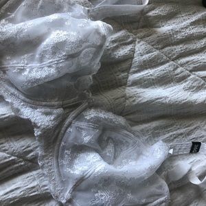 36G lace bra - NWT